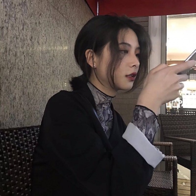 趣里