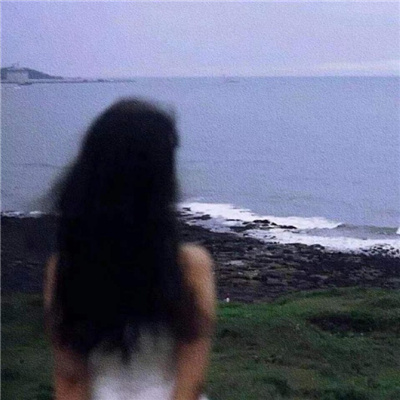 周黎安