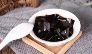 龜苓膏的原料是什么，龜苓膏的原材料