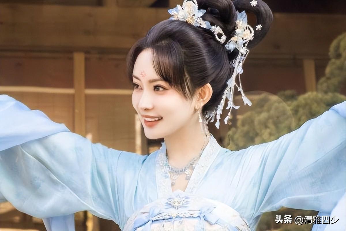 花琉璃軼聞：用喜劇效果來掩蓋權力斗爭和陰謀