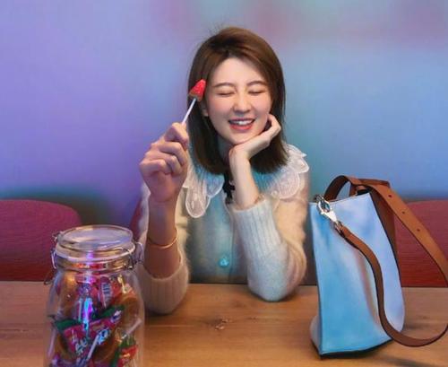 喬欣家為何那么有錢爸爸做什么生意 喬欣是喬氏集團董事長女兒嗎