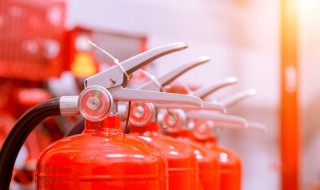 電腦起火采用哪些滅火器怎樣使用 電腦起火用什么滅火器滅火