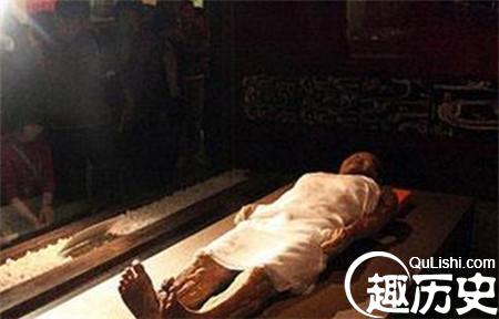 揭秘千年女尸夜夜呻吟 守陵人竟日日與她歡好