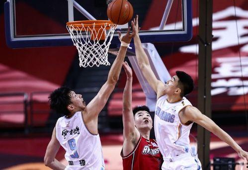 新疆男籃拿下排名關鍵戰后，距離本賽季常規賽前四還有多遠？ 