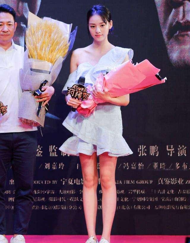 演員張藝上整容前真嚇人圖(演員張藝上圖片)