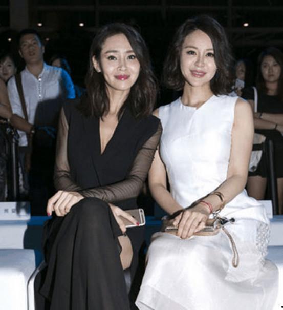于明加老公胡俊個人簡歷(于明加老公胡俊的照片 結婚照)
