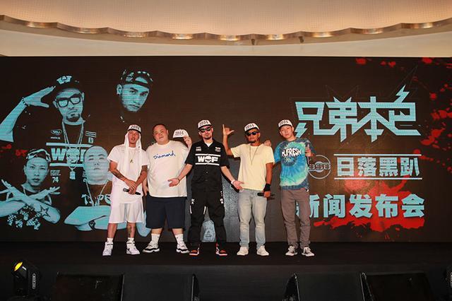 張震岳和熱狗什么關系？張震岳熱狗組合叫什(張震岳和熱狗是同一個人嗎)