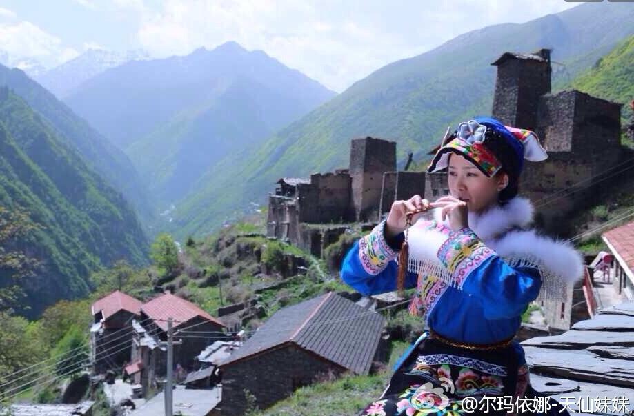 藏族女歌手旺姆的丈夫是誰？容中爾甲和旺姆